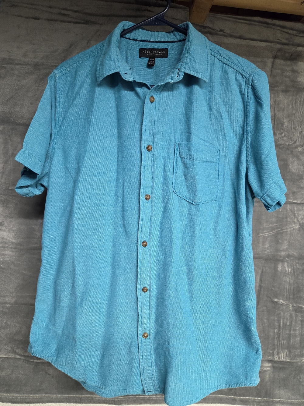 Aeropostale Men's Turquoise Short Sleeve Button-Down Shirt